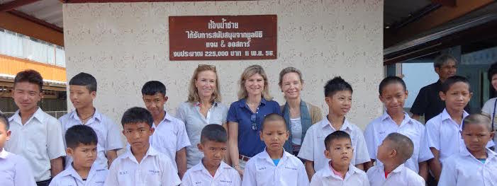 New sanitary installations at Wat Tungnangam school